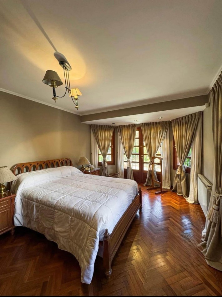 ESPECTACULAR CASA EN ALQUILER TRES CERRITOS