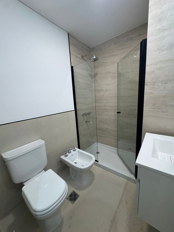 ALQUILER DEPARTAMENTO MONOAMBIENTE CON PATIO / BALCON