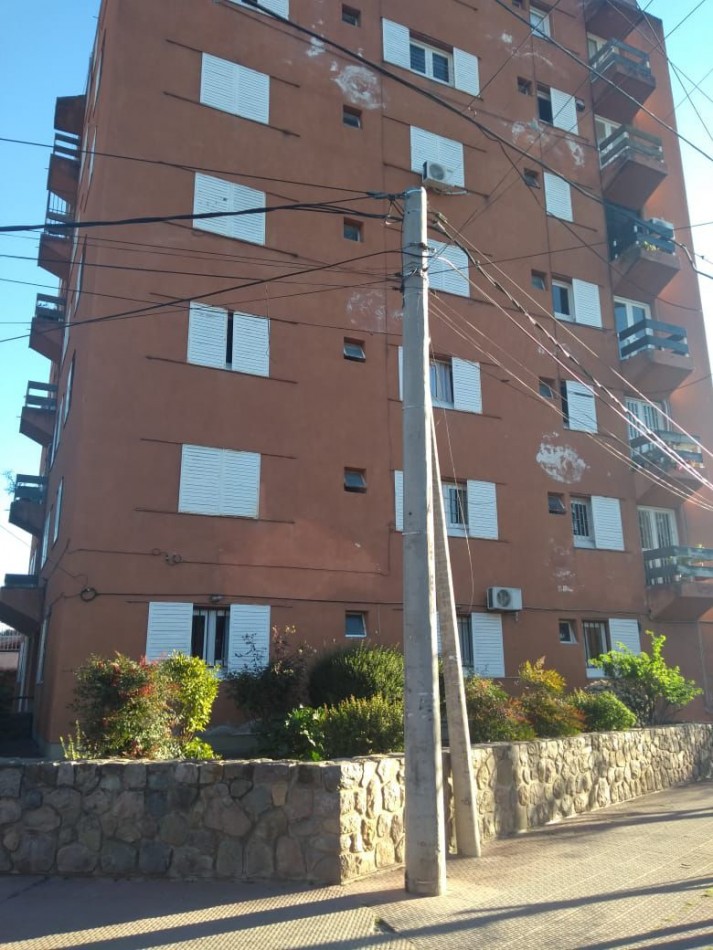 HERMOSO DEPARTAMENTO TRES DORM EN TRES CERRITOS