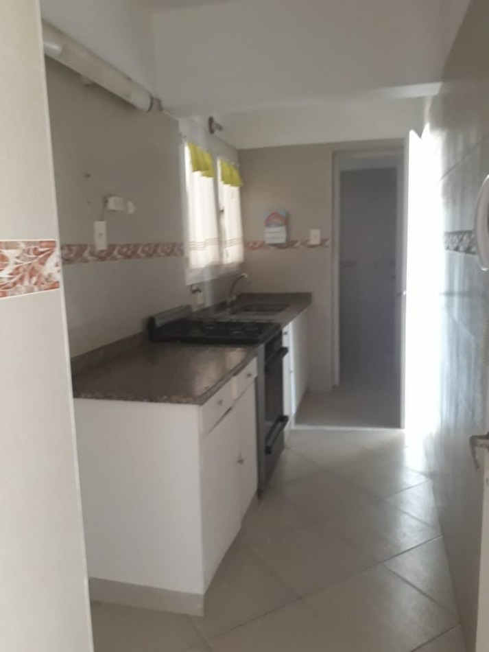 HERMOSO DEPARTAMENTO TRES DORM EN TRES CERRITOS