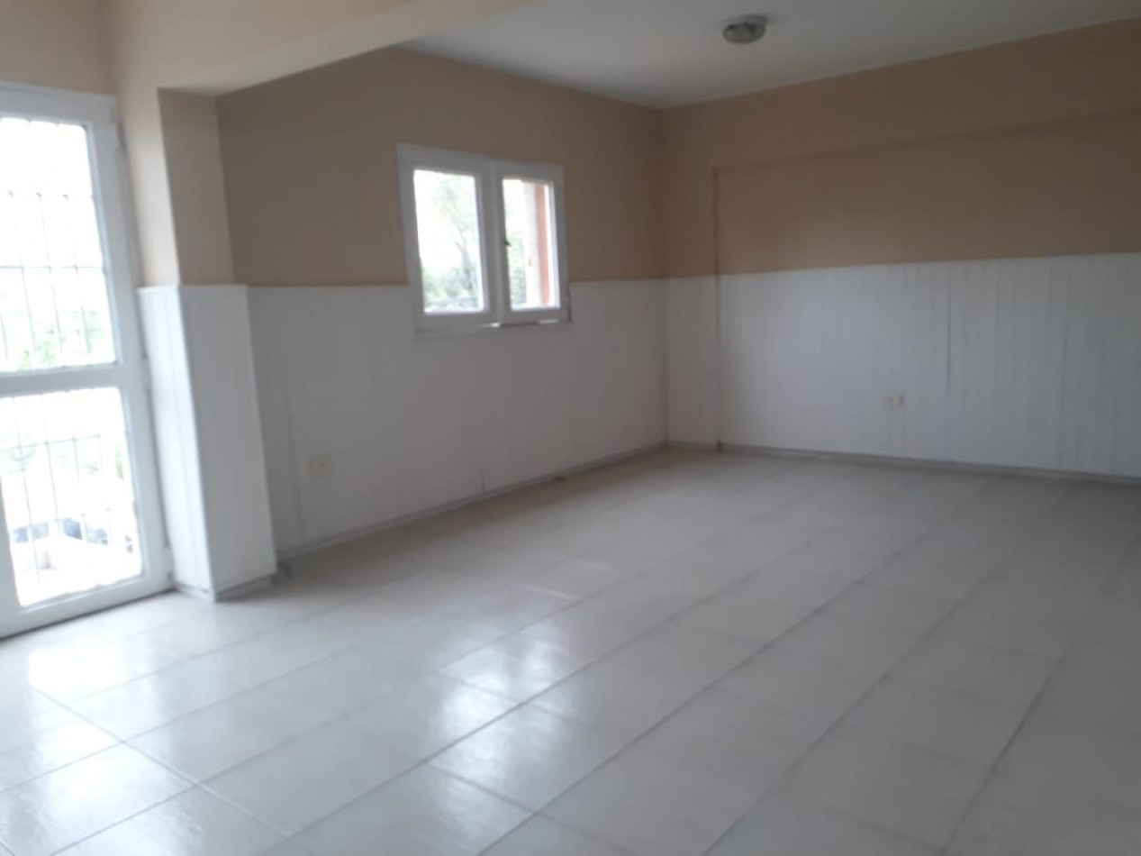 HERMOSO DEPARTAMENTO TRES DORM EN TRES CERRITOS