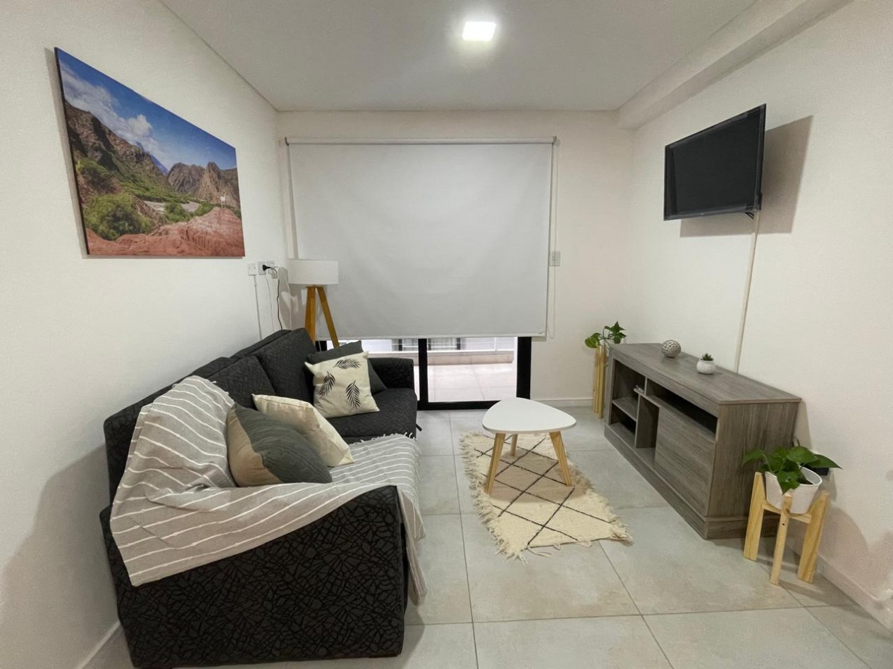 HERMOSO DEPTO UN DORMITORIO CON BALCON COCHERA CERCA DEL SHOPPING