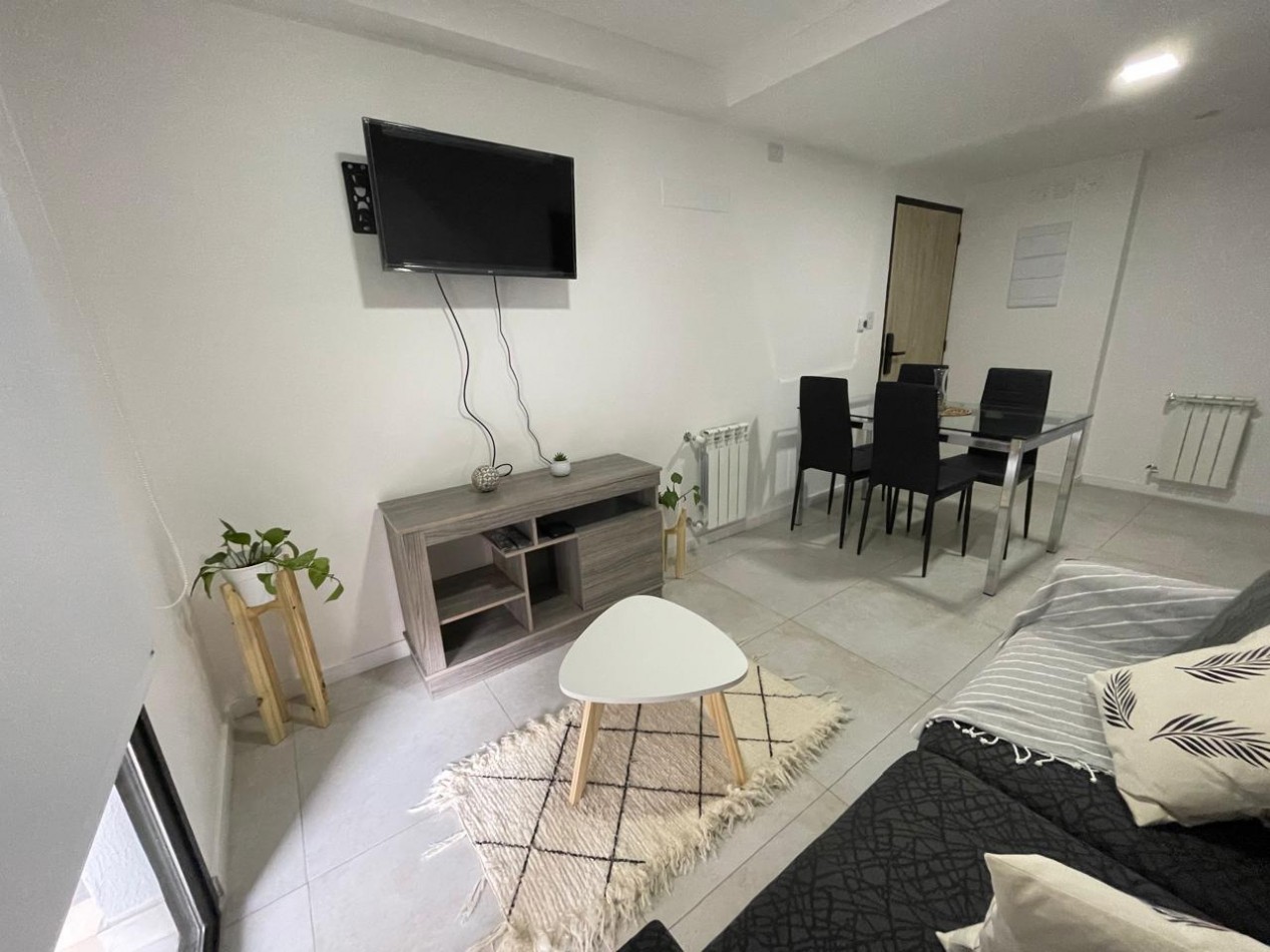 HERMOSO DEPTO UN DORMITORIO CON BALCON COCHERA CERCA DEL SHOPPING