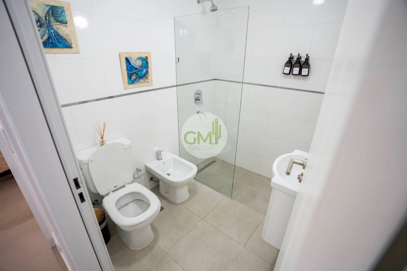 A ESTRENAR DEPTO AMOBLADO