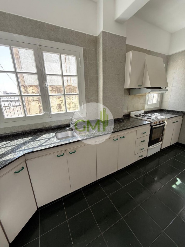 ALQUILER AMPLIO DEPARTAMENTO PLAZA 9 DE JULIO