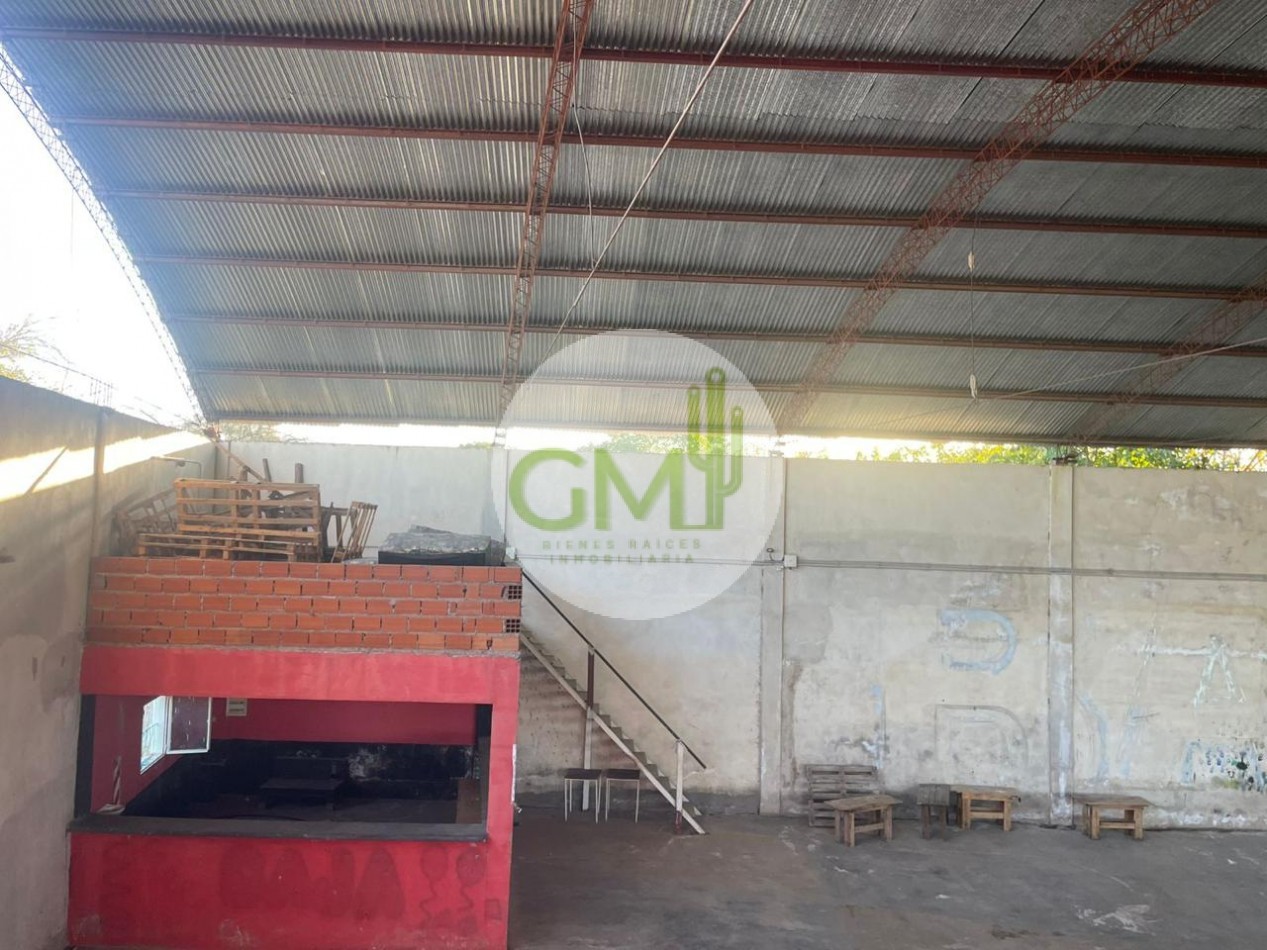 GALPON ZONA ATOCHA CON AMPLIO TERRENO  EN ALQUILER