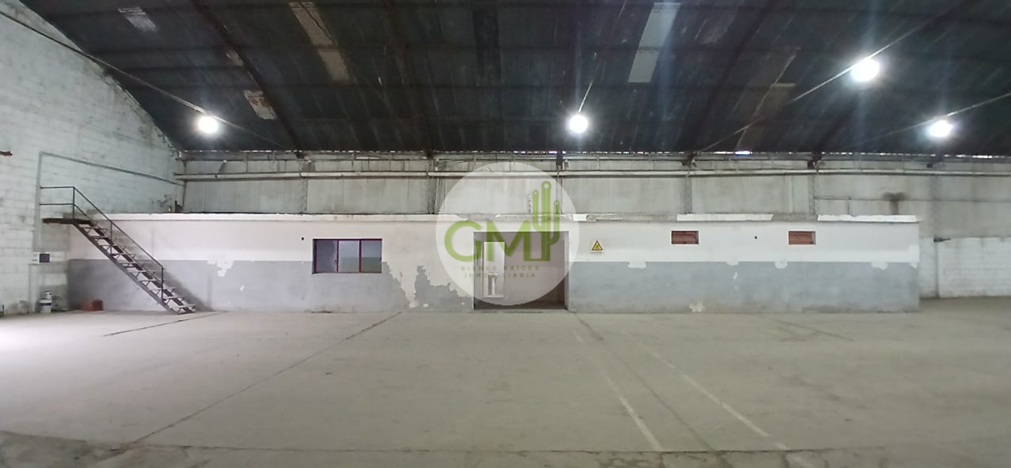 ALQUILER NAVE EN PARQUE INDUSTRIAL