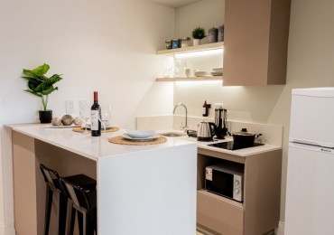 ALQUILER DEPARTAMENTO MONOAMBIENTE CON PATIO / BALCON