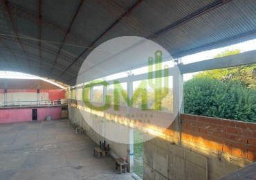 GALPON ZONA ATOCHA CON AMPLIO TERRENO  EN ALQUILER