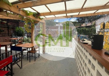 EXCEPCIONAL ALQUILER SALON COMERCIAL 